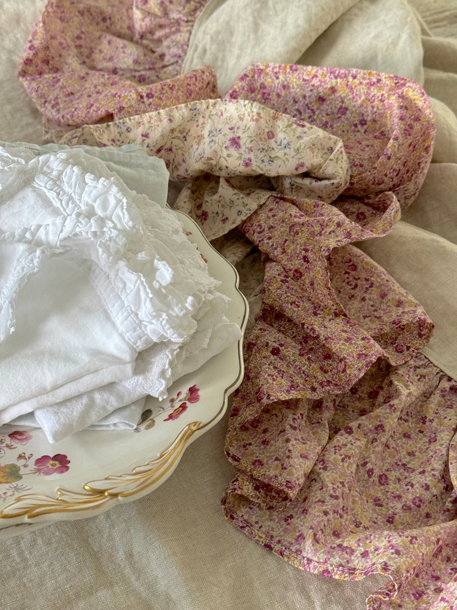 Lilac Floral Grain Linen Tablecloth