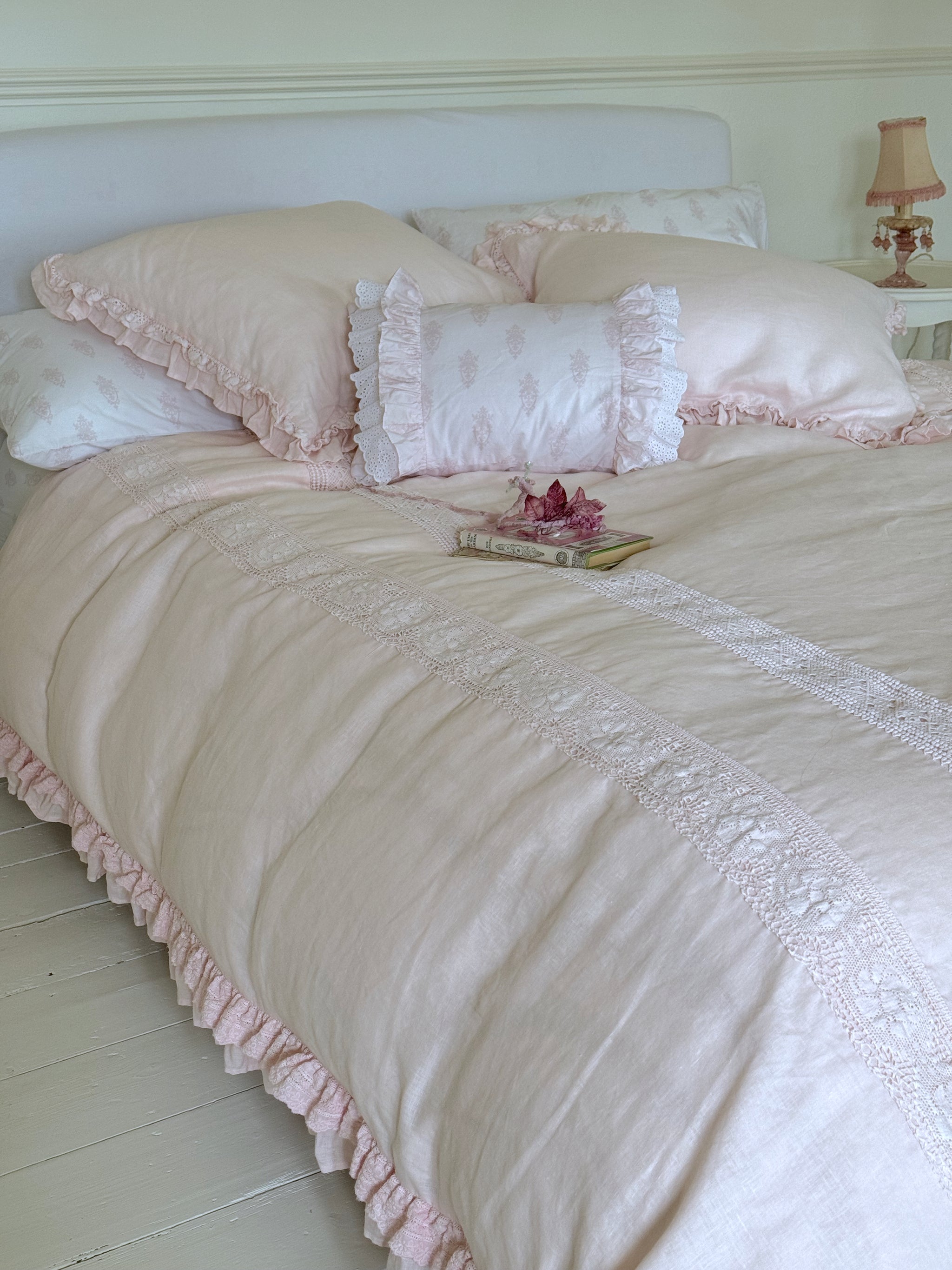 Sweet Shabby Chic Style Floral Hearts deals King Bedspread