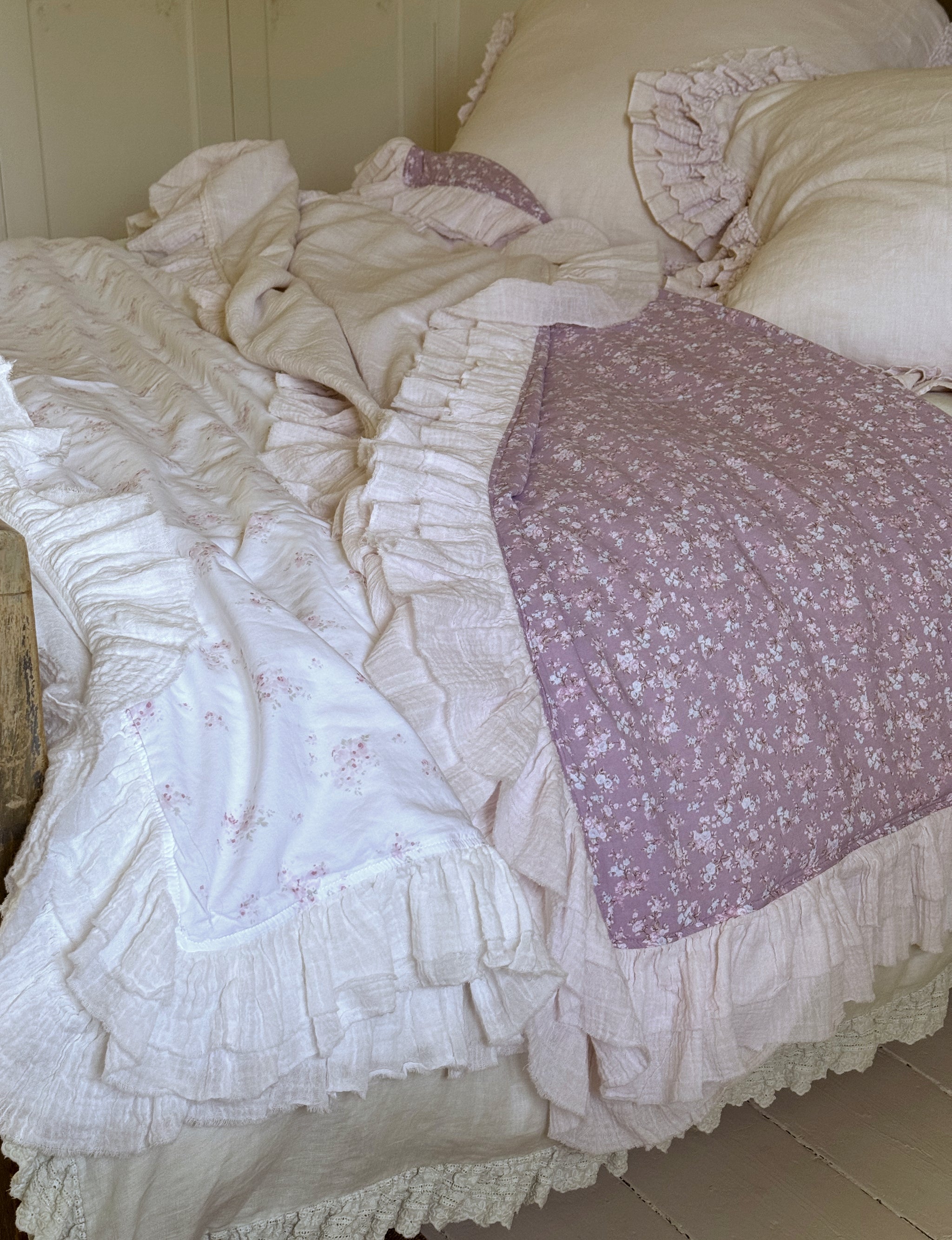 Georgie Ditsy Gauze Ruffle Throw Rachel Ashwell Shabby Chic Couture