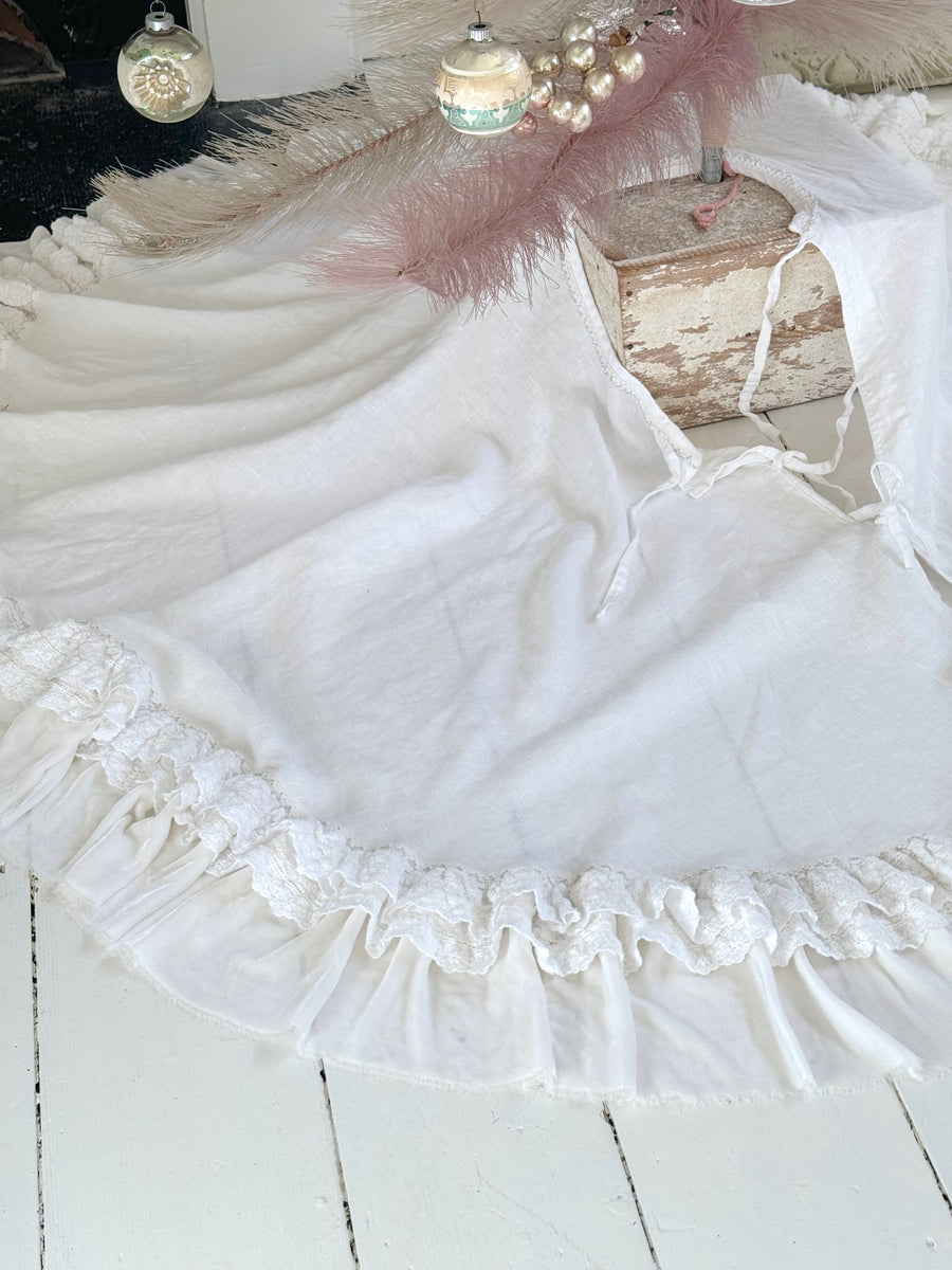 White Lace & Petticoat Treeskirt